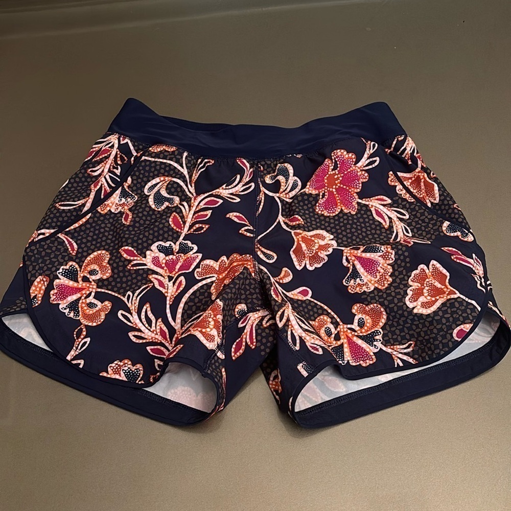 Women’s LAND’S END SHORTS